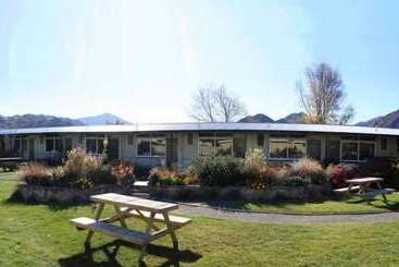 Отель Otematata S Best Dam Pub