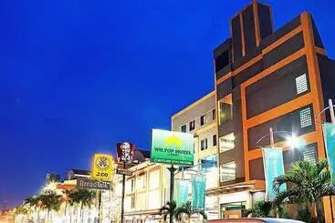 هتل Wiltop By Bencoolen