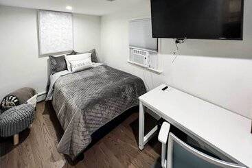 קוטג'' Long Island Home Near Beaches & Golf