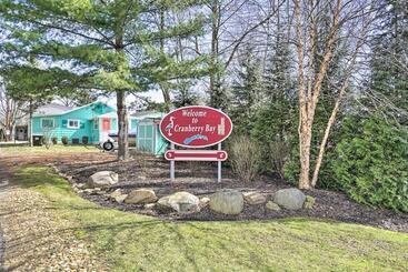 Cabane Spacious Buckeye Lake Home W/ Hot Tub & Fire Pit!