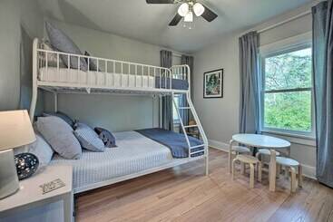 Benton Harbor Gracie Cottage W/ Hot Tub + Yard!