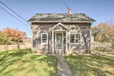 Mökkimajoitus Cozy Historic Wakefield Home Close To Beaches