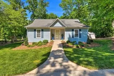 Mökkimajoitus Lake Norman Retreat W/ Dock ~ 1 Mi To Marina!