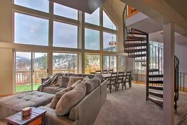 コテージ Mountain View Home: Perfect For Big Families!