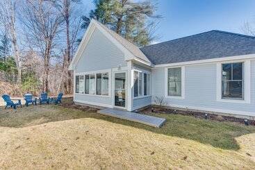 Cozy Wells Cottage W/ Pool Access: 1 Mi To Beach!