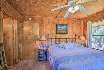 Cozy Medina Cottages W/ Patio & Mountain Views!