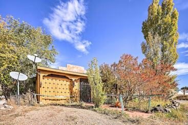 茅舍 Idyllic Española Casita W/ Charcoal Grill
