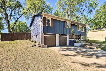 Gîte Rural Kansas City Split Level Home, Near Stadiums!