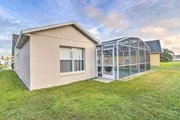 Mökkimajoitus Kissimmee Sanctuary W/ Lanai & Pool Table!