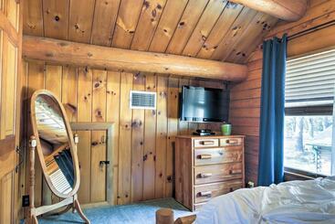 Dom wiejski Lake Broward Cabin W/ Private Boat Launch & Dock!