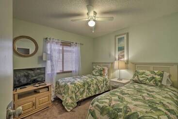 Сельский дом Lakefront Brandon Home W/ Patio & Screened Lanai!