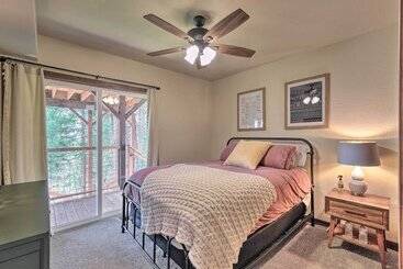 コテージ Luxury Retreat: Custom Mi Wuk Village Cabin!