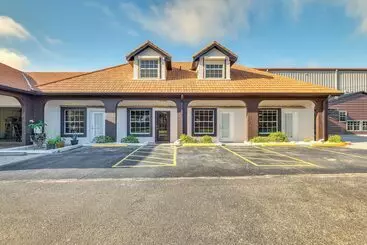 コテージ Parkside Titusville Escape: Home Gym + Pickleball!