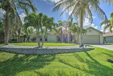 کلبه Cape Coral Home W/ Lanai < 1 Mi To Boat Ramp!