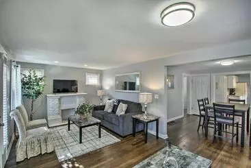 コテージ Charming Kansas City Home 3 Mi To Zoo!