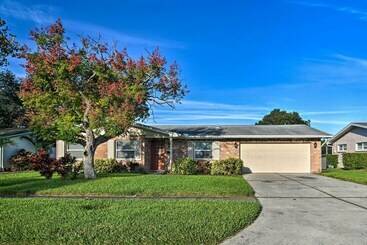 Сельский дом Contemporary Clearwater Home With Private Pool!