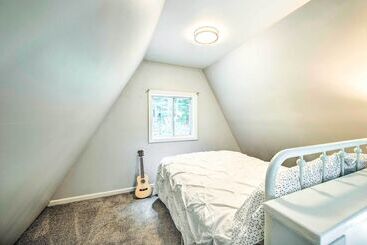 קוטג'' Cozy Northville Home W/ Dock, Lake Access & Views!