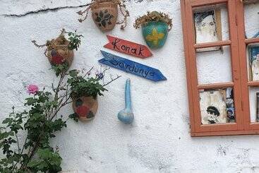 ホテル Sardunya Konak