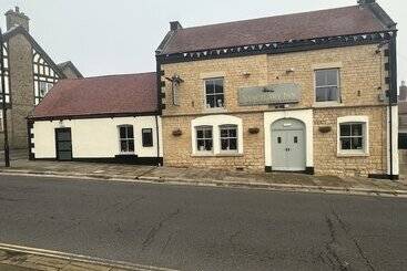 Reşedinta 2bed   Garden Pets Freeparking M1connections