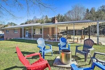 コテージ Blue Ridge Mountain Escape W/ Hot Tub, Grill!