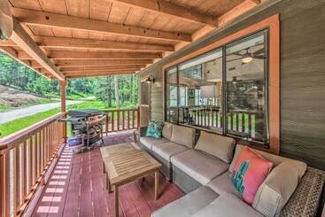 Dom wiejski Inn The Clouds    Charming Cloudcroft Escape