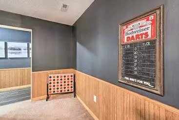 Mökkimajoitus Lakefront Anderson Paradise: Dock, Fire Pit!