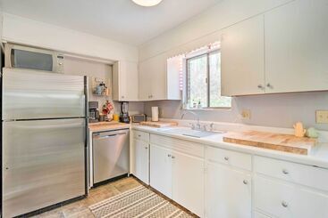 קוטג'' Arden Bungalow W/ Fire Pit: Near Lake Julian Park