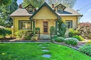コテージ Cozy Grants Pass Home, Walk To Riverside Park
