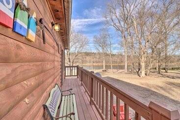 بيت ريفى Secluded White River Haven Near Devils Knob!