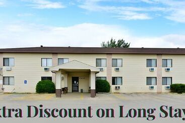 Oyo Hotel Pipestone Mn, Canterbury Park