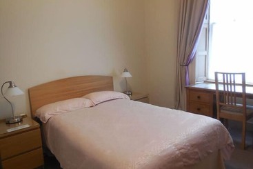 住宿加早餐  Pincerna Rooms