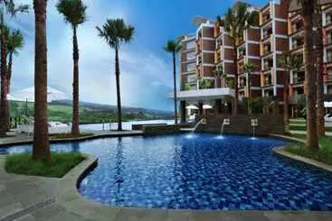 هتل Aston Sentul Lake Resort & Conference Center