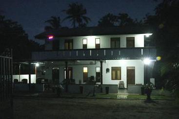 فندق Flamingo Mansion