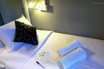 בית מלון כפרי Wassup Youth Hostel