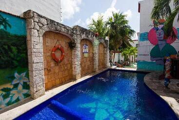 فندق فئة نجمة واحدة Mezcal