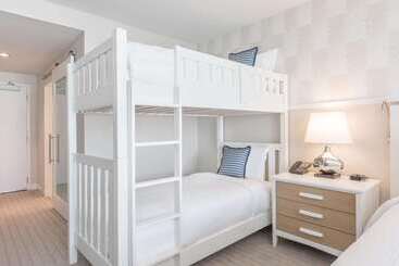 منتجع Wyndham Grand Clearwater Beach