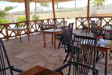 فندق Balungi Bungalow & Restaurant