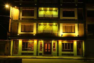 هتل Hostal Cagnapa Restobar