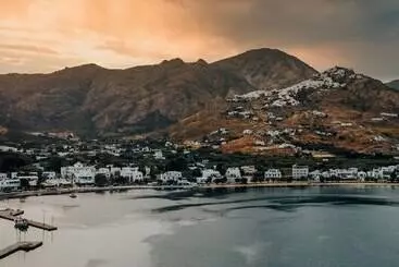 ユースホステル Eleios Hotel Serifos