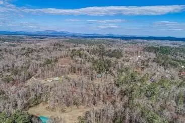 Mökkimajoitus Blueridge Bunk House Wrap Around Deck!