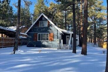 茅舍 Vanderhut Chalet