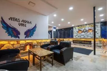 Atas Aqua  Otel Avsa