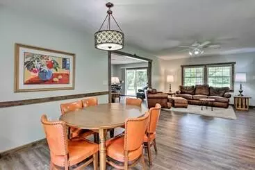 Cottage W/ Yard + Grill ~ 21 Mi To Hocking Hills!