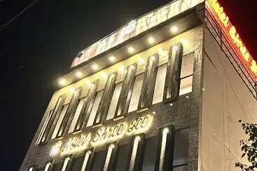 هتل Shree Jee