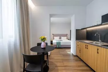 アパートホテル Pnoe Urban Living