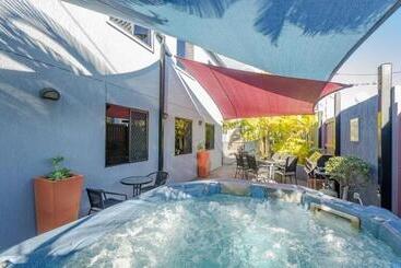 Apartament Central Studio Accommodation