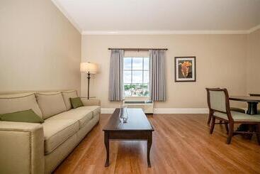 Chateau Saint Denis A Historic Hotel Downtown Natchitoches