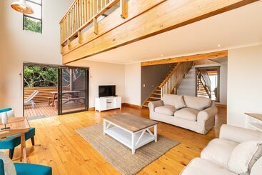 Majatalo Under The Boardwalk B&b Guest House