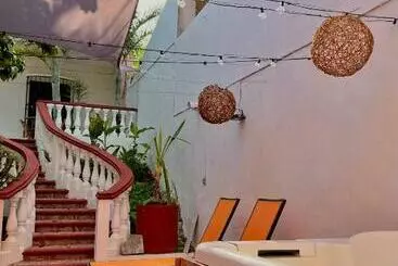 هاستل Alena Hostal