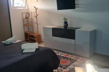 مبيت وإفطار Conacul Ancuței Sweet Home